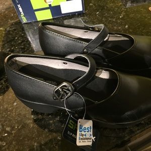 Mary Jane non slip shoes